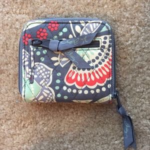 Vera Bradley wallet in nomadic floral